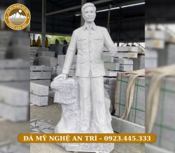 TƯỢNG ĐÀI