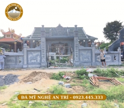 NHÀ THỜ ĐÁ