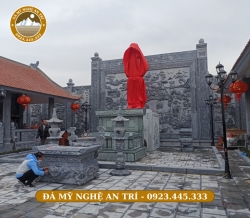 NHÀ THỜ ĐÁ