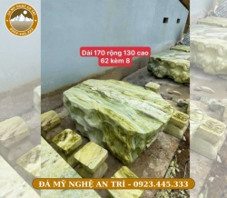 BÀN GHẾ ĐÁ