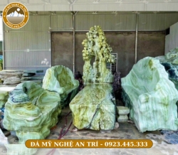 BÀN GHẾ ĐÁ