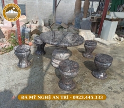 BÀN GHẾ ĐÁ